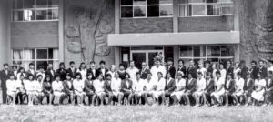 Generación 1988-1992 de la Facultad de Pedagogía. Col. Paulo Gómez Quíroz.