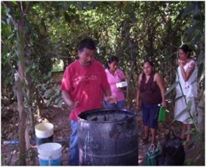 Taller donde elaboró un foliar orgánico. Foto: Liliana López