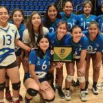 Imagen El equipo femenil de Halcones UV campeonas de la Séptima Copa Lobos de Voleibol 