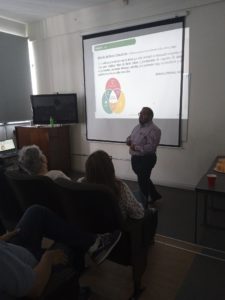 Mtro. Alejandro Najani León Gómez presentando