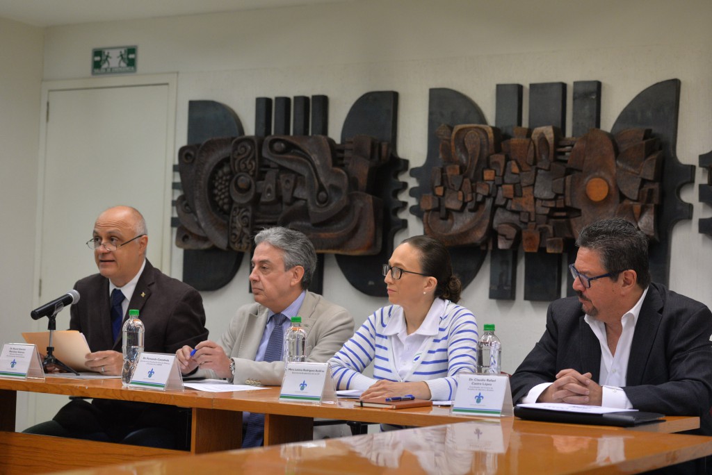 La intención es promover la participación ciudadana a partir de la información, la Universidad Veracruzana lo ejecuta refrendando su condición plural, de respeto y de construcción social, expresó Leticia Rodríguez Audirac Foto-2-Voto-informado-1024x684