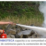 Imagen El INBIOTECA capacita a su comunidad sobre el uso de extintores para la contención de incendios