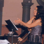 Imagen Conocimientos teóricos y disciplina, básicos en la formación del cantante: Guadalupe Colorado