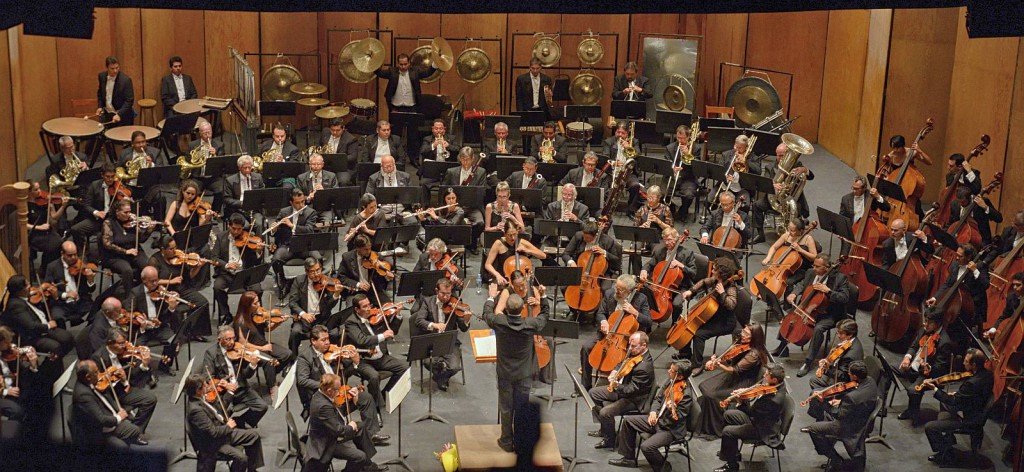 La Orquesta Sinfónica de Xalapa en el Teatro Juárez de Guanajuato. 