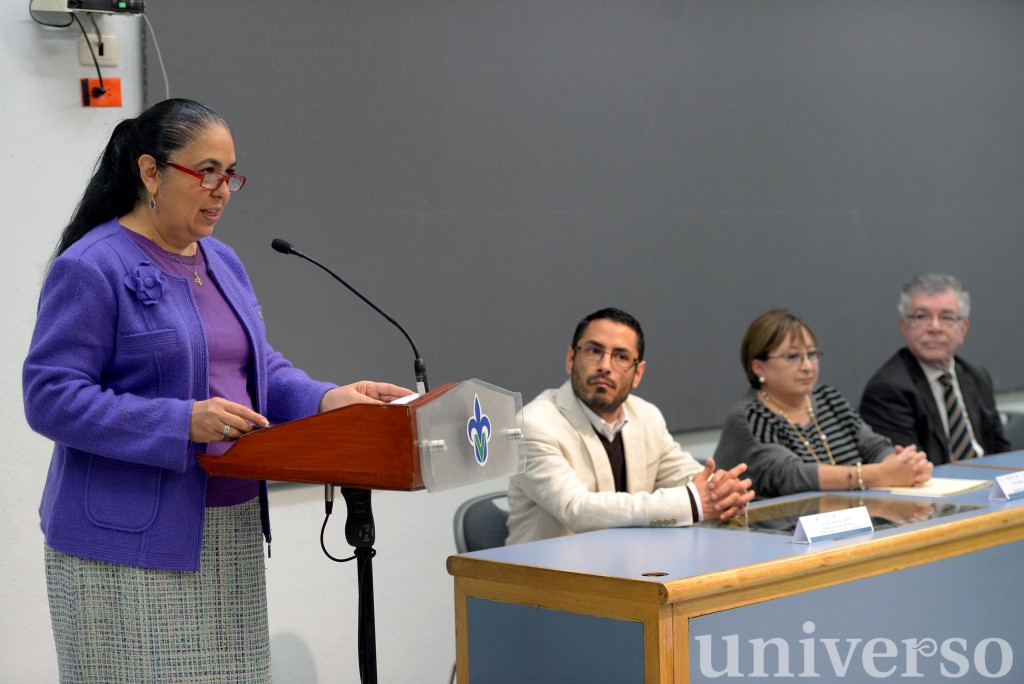 La rectora de la UV, Sara Ladrón de Guevara, inauguró el Encuentro Regional de Historia de la Educación