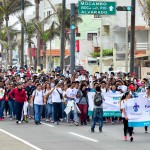 Se calculan unos 10 mil marchando en Veracruz