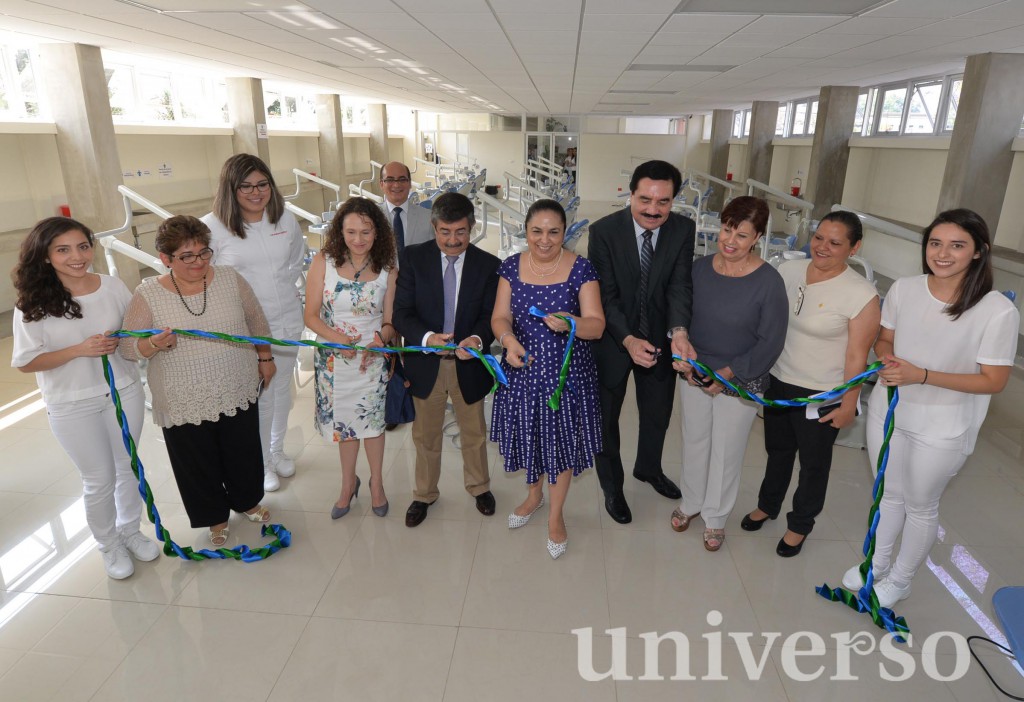 Sara Ladrón de Guevara inauguró una clínica odontológica