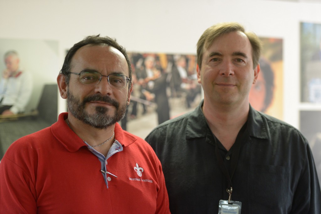 Alonso Sánchez Hernández y Robert Manson, académico de la UV e investigador del Inecol, respectivamente.