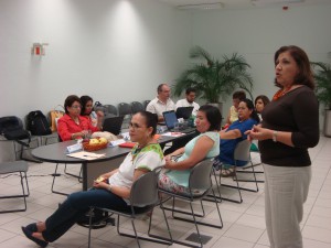 Yaqueline Gheno durante su participación correspondiente al jardín etnobotánico