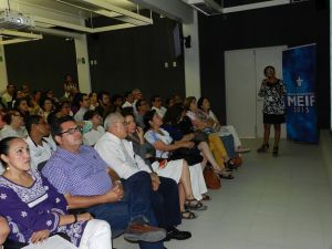 El equipo encargado del proceso de evaluación escuchó las propuestas de la comunidad UV.