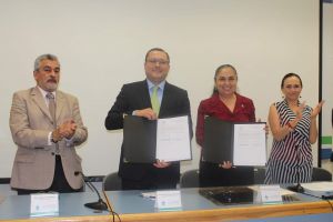 La UV y el ISSSTE signaron convenio de colaboración en beneficio de ambas instituciones.