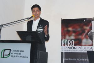 José Canseco Basurto, organizador del Primer Foro “Opinión pública, medios de comunicación y sociedad”.