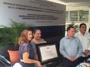 : La rectora Sara Ladrón de Guevara realizó una gira de trabajo por el campus Poza Rica-Tuxpan.