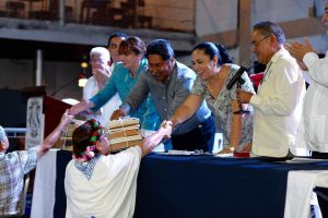 Cronistas de seis estados, incluso de Cuba, se reunieron para entregar la condecoración.