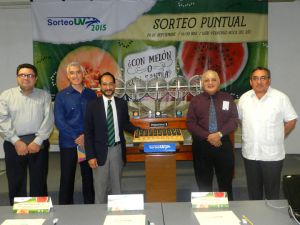Autoridades universitarias durante el Sorteo Puntual de colaboradores