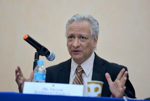 Víctor Rodríguez Padilla, especialista en economía y política de la energía de la UNAM.