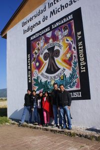 Delegación de la UVI sedes Huasteca y Las Selvas, participantes en el Primer Encuentro de Profesores y Estudiantes en la UIIM.