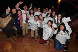 Estudiantes universitarios que participan en el programa “Jóvenes de excelencia Banamex”