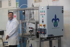 Capacitación sobre el uso de la planta de tratamiento de agua.