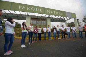 Estudiantes de Pedagogía realizaron acciones de recolección de residuos en el Parque Natura 