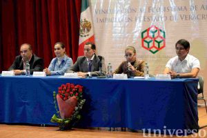 Funcionarios de la Sedecop y la directora de la FCA anunciaron la entrega de becas