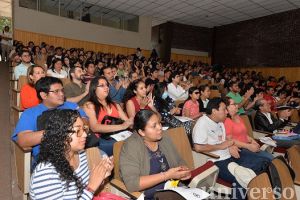 Estudiantes de las diversas facultades de Humanidades asistieron a la apertura del evento