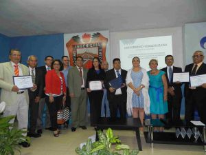 La UV recibió la acreditación de siete programas educativos