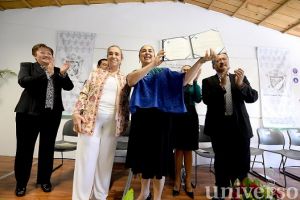 La Rectora de la UV recibió la acreditación del Comaef de manos de su presidenta, Carmen Giral Barnés   