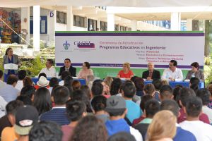 La UV es la institución con más programas acreditados en la región, afirmó Sara Ladrón de Guevara