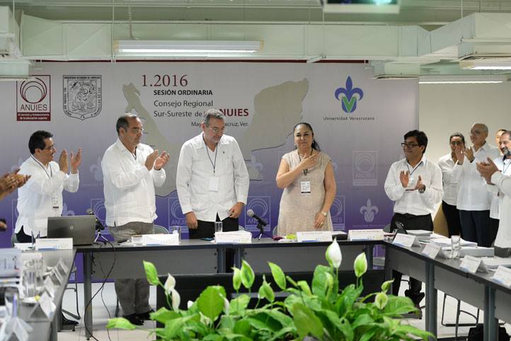 Sara Ladrón de Guevara fue designada presidente del CRSS de la ANUIES para el periodo 2016-2020