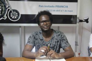 Mamadou Mahmoud N’dongo, autor de La geometría de las variables