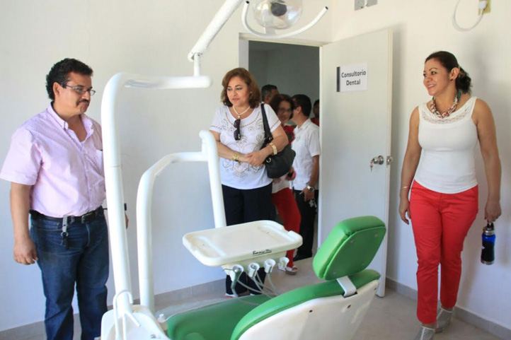 La Facultad de Odontología ofrece atención a la población en dos módulos periféricos de la ciudad de Poza Rica