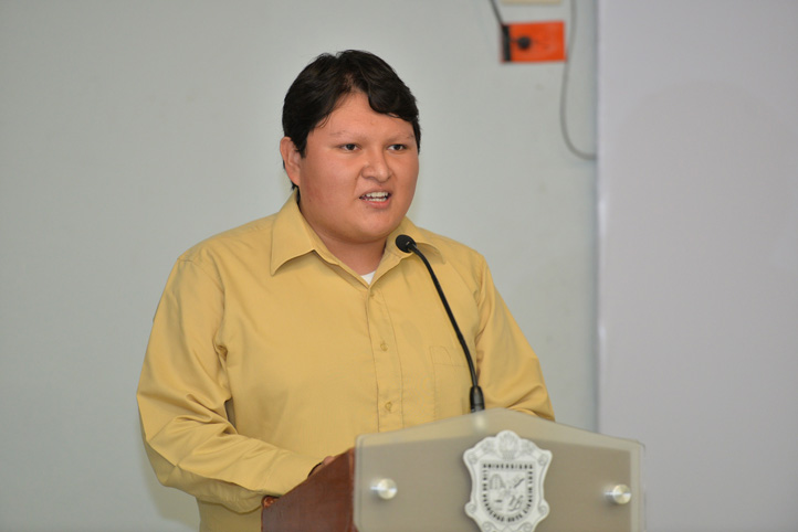 Alejandro Vázquez, de la Licenciatura en Matemáticas, agradeció el apoyo de la institución