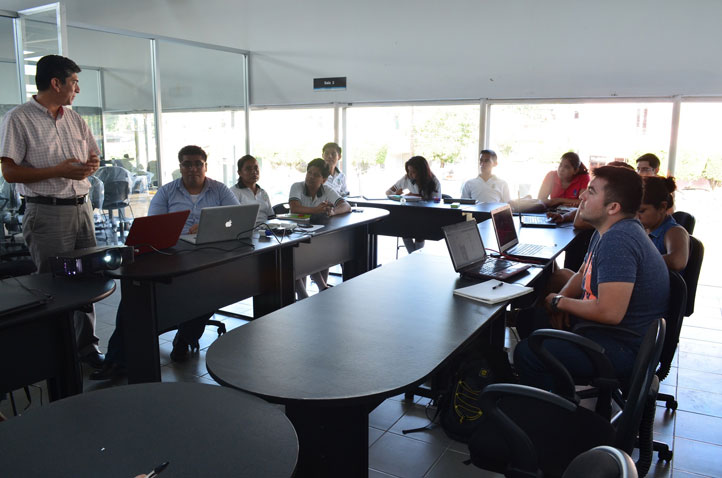 Alfredo Cristóbal Salas impartió el taller