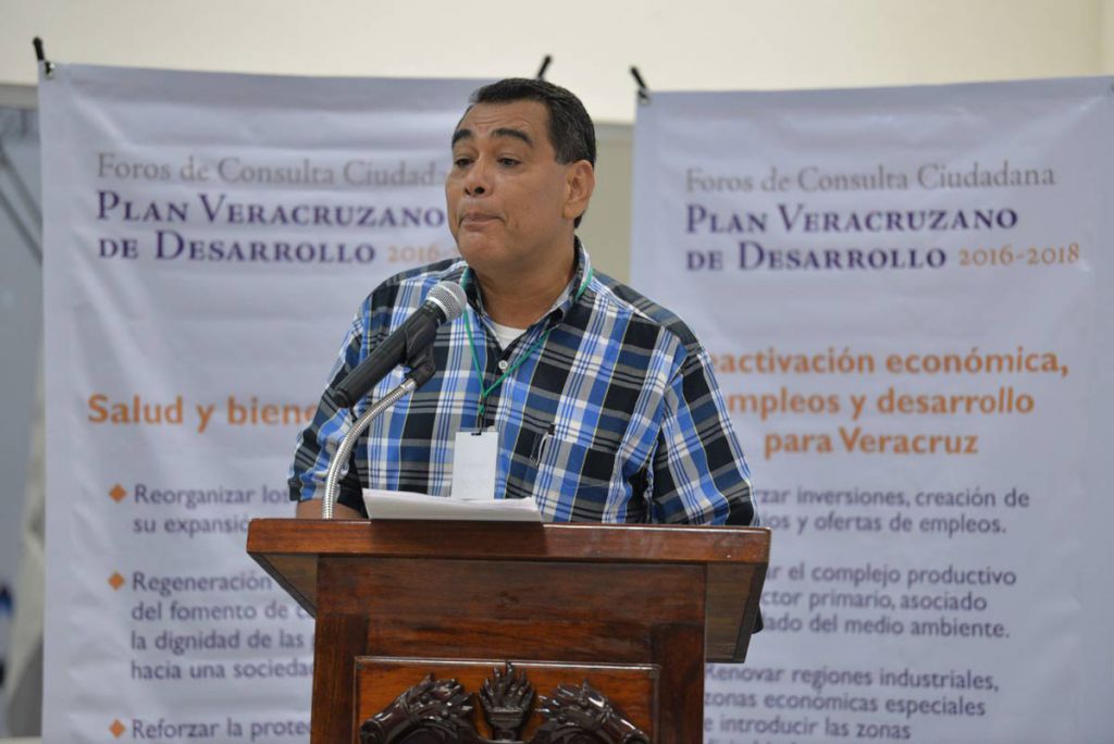 Germán Galindo Longoria reconoció a la UV y a sus académicos por la realización de la Consulta