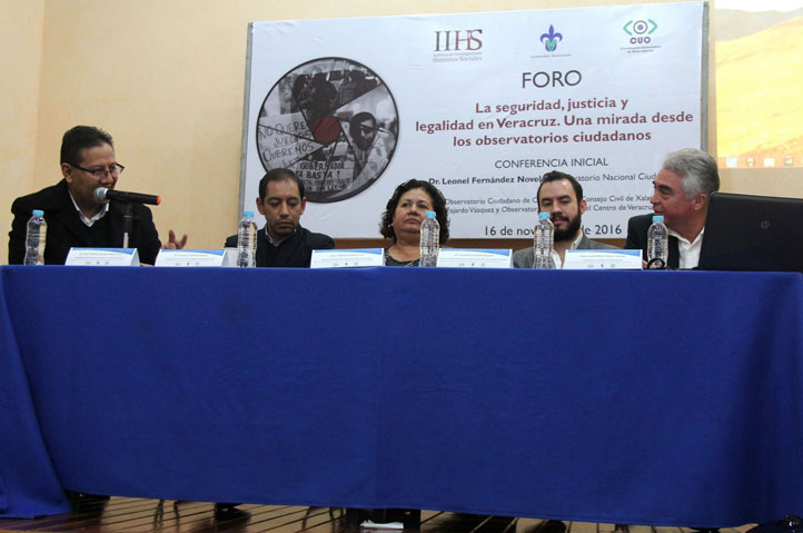 Mesa inaugural del Foro “La seguridad, justicia y legalidad en Veracruz. Una mirada desde los observatorios ciudadanos”
