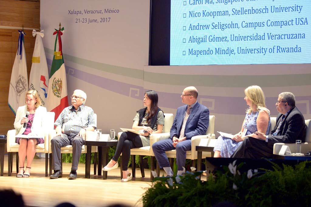 Académicos de tres continentes dieron las conclusiones del evento