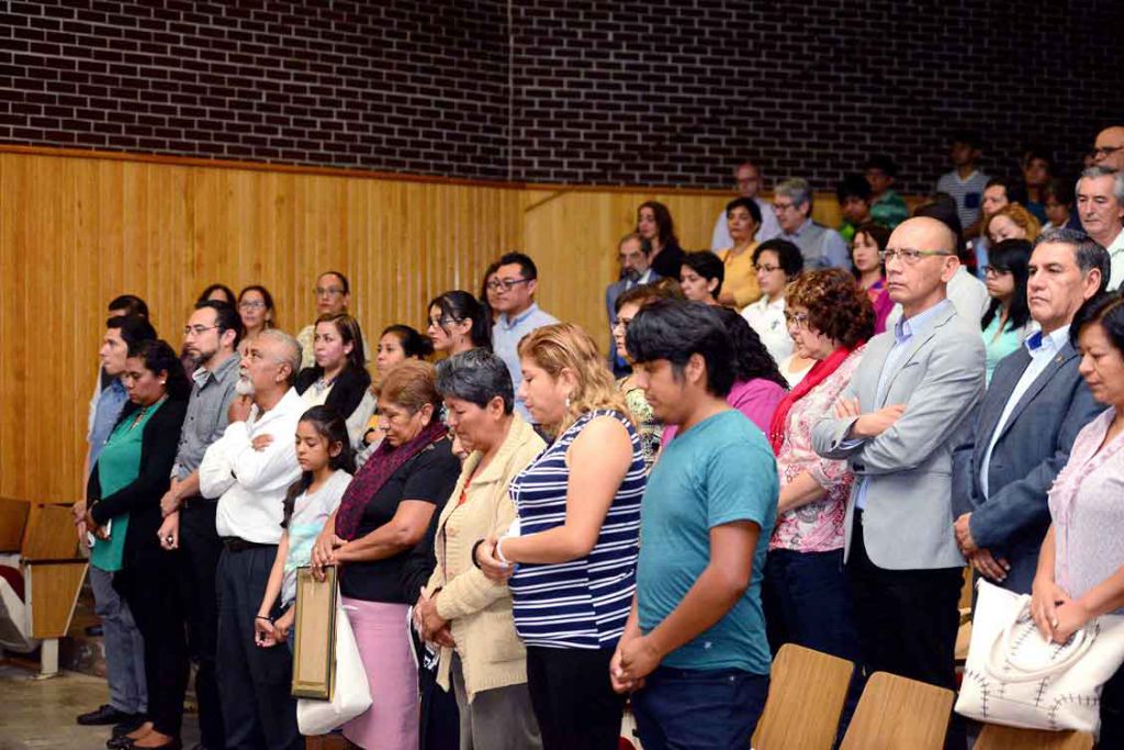 Se guardó un minuto de silencio en memoria del estudiante Albano Solís, integrante de la comisión de reacreditación de Lengua Francesa