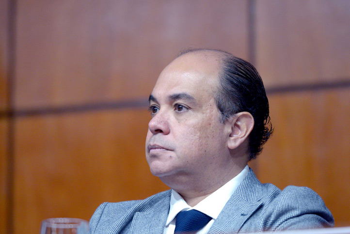 Reestructuracion-plan-de-estudios-derecho-150118-ok-ok