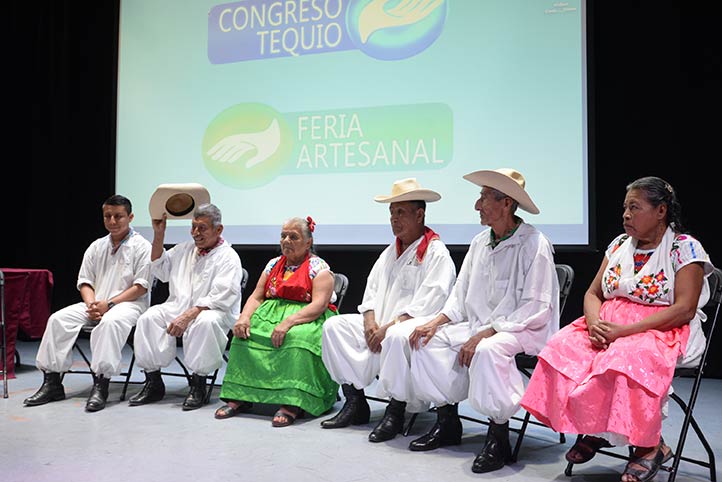 IIESES de la UV les convocó a un conversatorio en la capital veracruzana