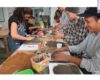 En los talleres de la universidad colombiana se aplica la pedagogía del arte