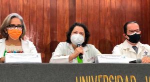 María Teresa Guzmán Terrones, encargada de la Clínica de Hepatitis del HGAEV