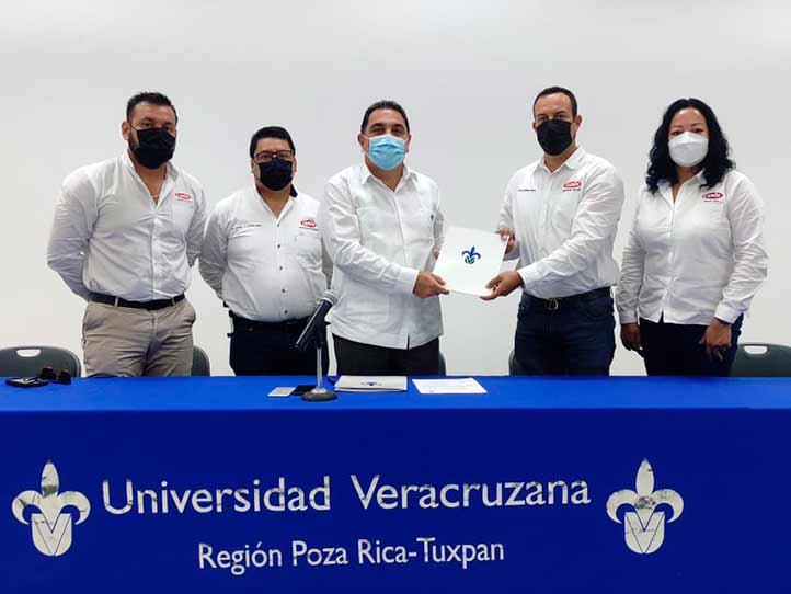 La Universidad Veracruzana y la CMIC Delegación Poza Rica firmaron convenios de colaboración 