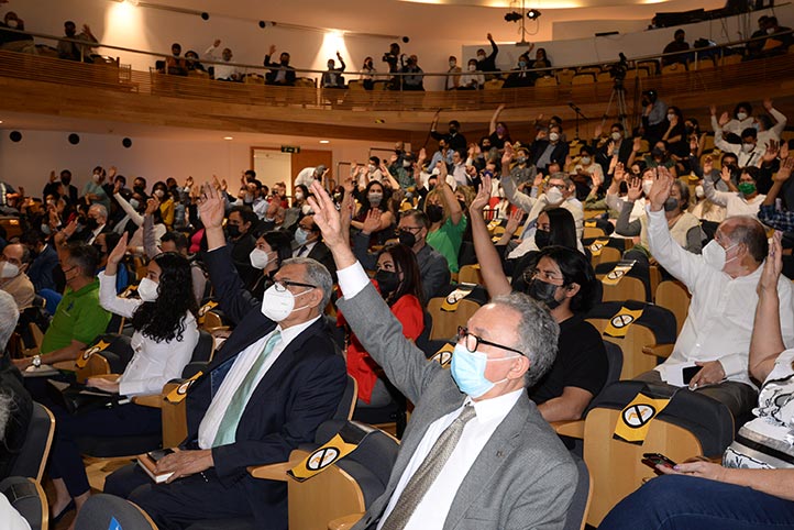 Los consejeros universitarios en las regiones y en la Sala Anexa de Tlaqná votaron por la conformación de la comisión transitoria