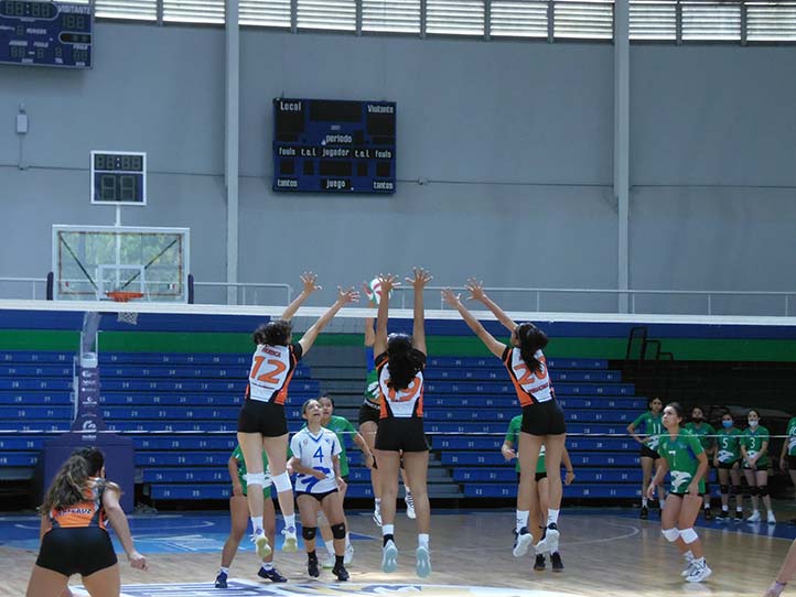 El triunfo en voleibol femenil fue para las Leonas de la Universidad Anáhuac