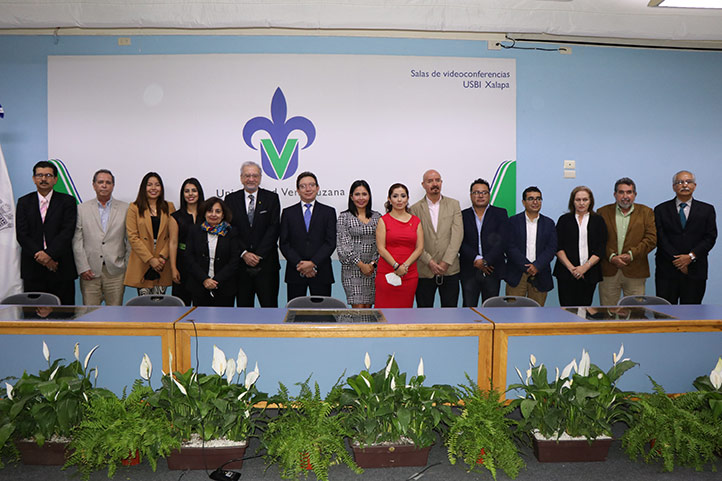 Integrantes del Consorcio Mexicano de CEAPEC, durante su Asamblea Anual Ordinaria 2022, que tuvo lugar en la UV