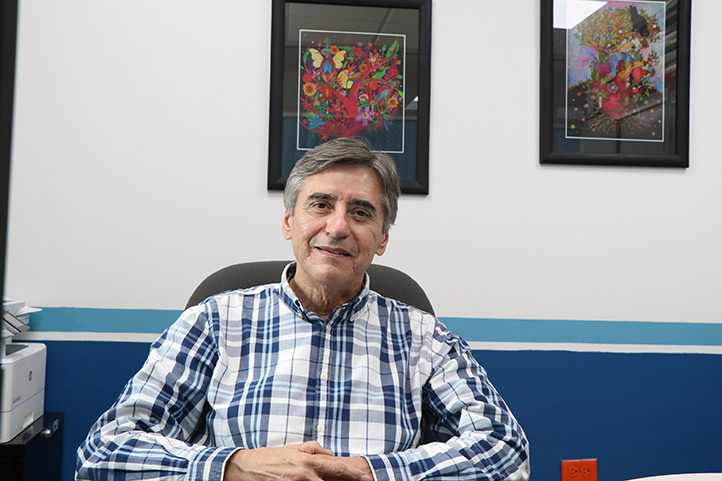 Ángel Trigos, académico del Centro de Investigación en Micología Aplicada de la UV
