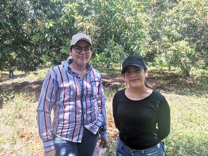 Araceli Lino y Belén Roquis