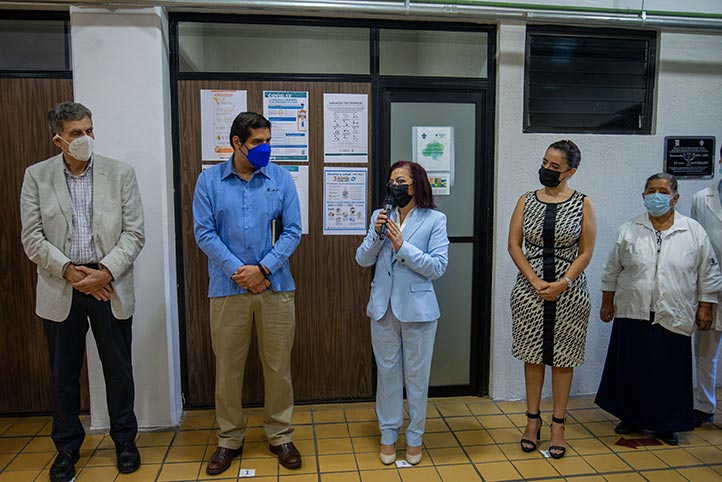 Lizette Figueroa, directora de Psicología, agradeció el apoyo de las autoridades para la apertura del Centro Centinela