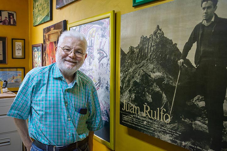 Ángel Fernández Arriola, profesor e investigador del Instituto de Investigaciones Lingüístico-Literarias